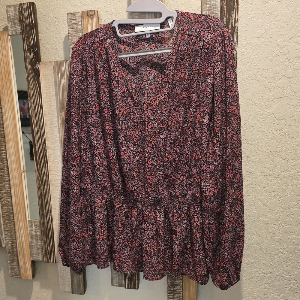 Lark & Ro Floral Blouse - Black and Red